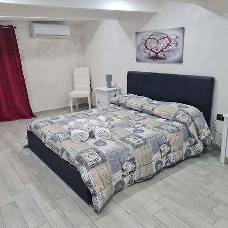 Апартаменти Che Casa 26! Неаполь Екстер'єр фото