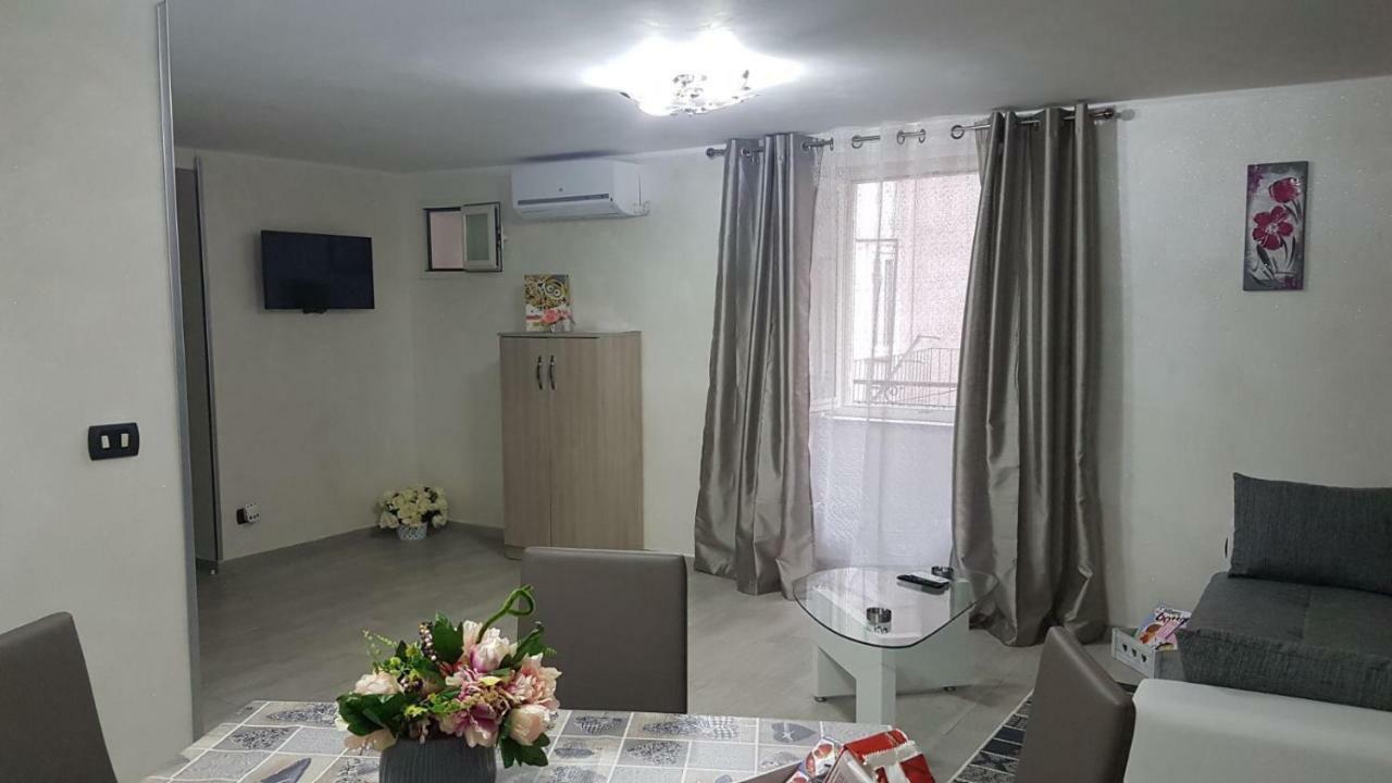 Апартаменти Che Casa 26! Неаполь Екстер'єр фото